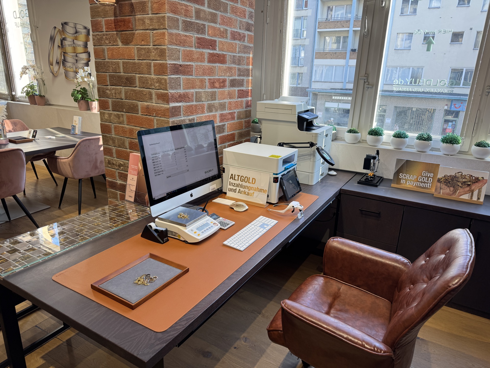 Goldankauf - GoldBuy Berlin Filiale Innenansicht